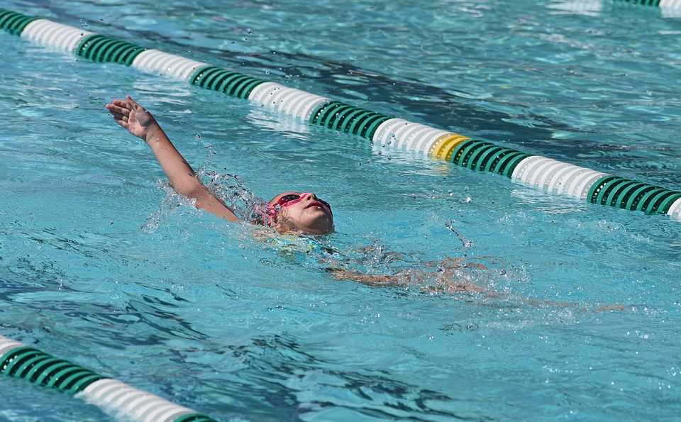 improve-backstroke-body-position-with-these-pro-tips